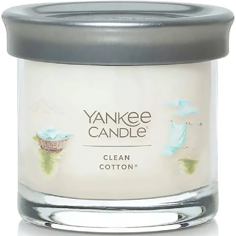 Yankee Candle : Signature Small Tumbler Candle in Clean Cotton